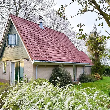 Cozy 6-guest Retreat With Fireplace بيت للعطل *